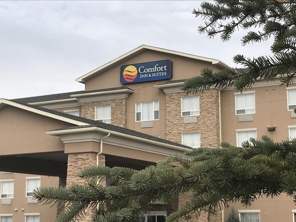 Comfort Inn & Suites Airdrie Exterior foto